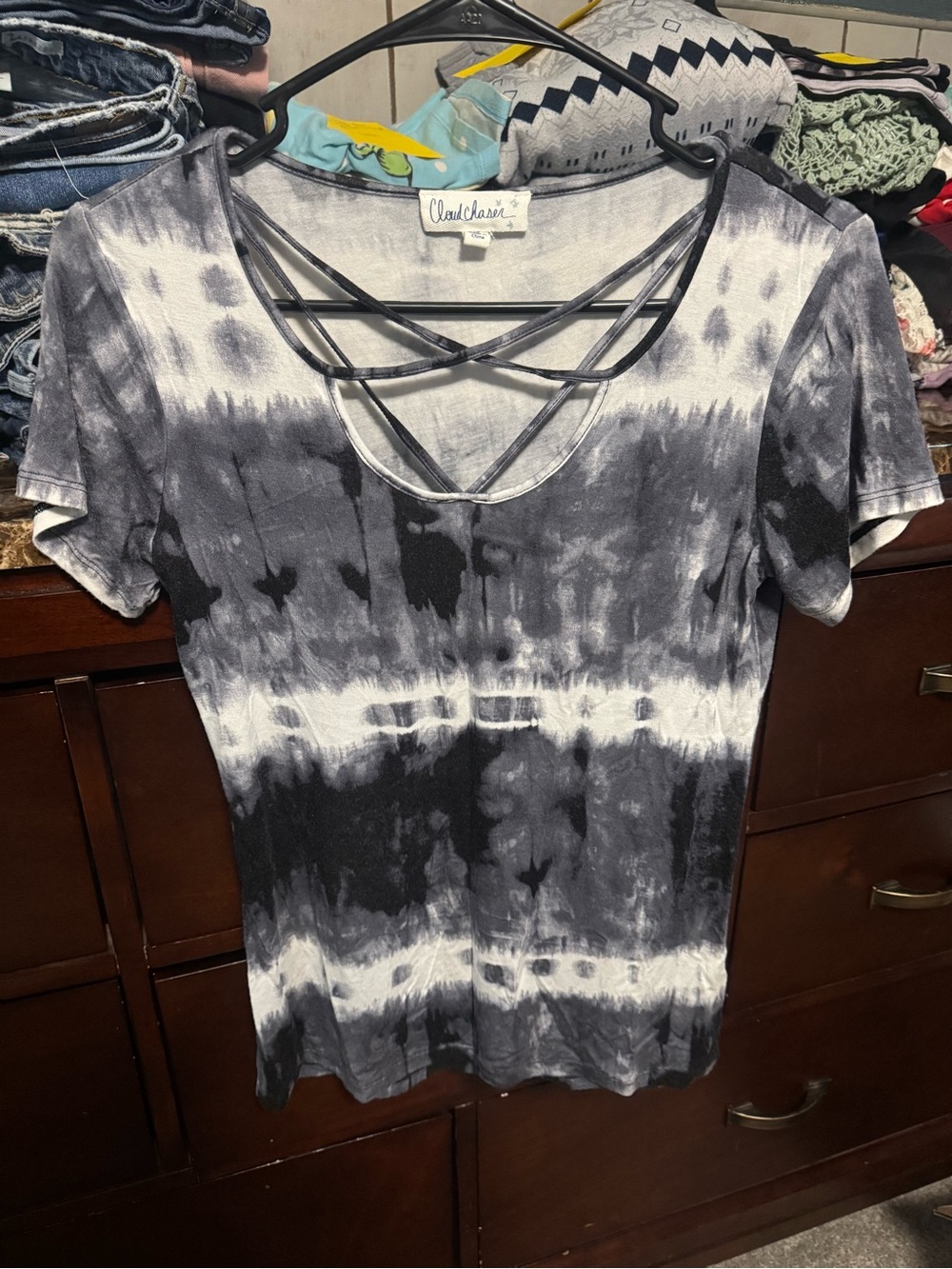 Cloud Chaser Black & White Tie-Dye Crisscross Short Sleeve Tee